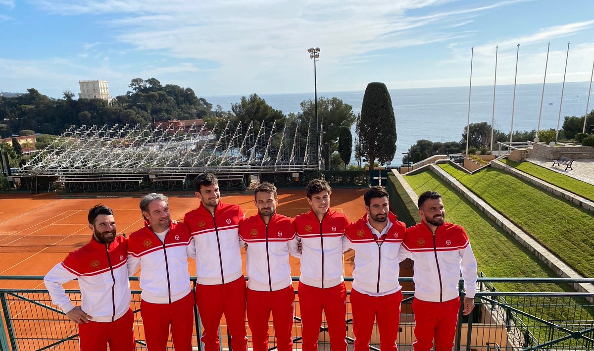 MC Country Club tweet media