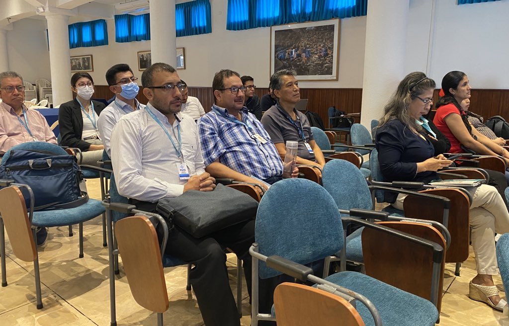 PUCE_StoDgo's tweet photo. Nuestros profesores participan del II NETWORKING INNOVA #PUCESD. En este momento se realiza el #conversatorio con el tema: La importación de #InnovaciónenlaEduacciónSuperior con el invitado @Yasmany_GarciaR, Ph. D, docente de la @utpl y Yullio Cano Ph.D, Director de Investigación https://t.co/97XyjtFAO4