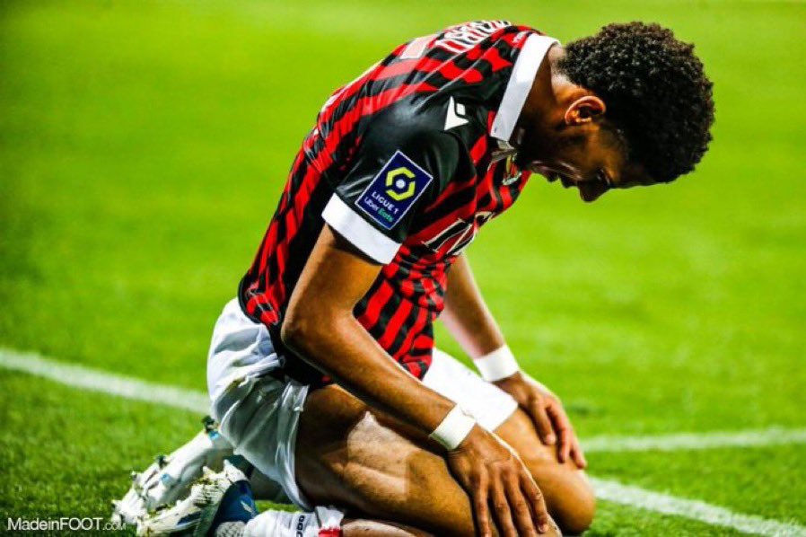 Jean-Clair Todibo version 01/2023 : 

▫️ 31 duels remportés (1er)

▫️ 86% de duels gagnés (1er)

▫️ 43 ballons récupérés (2ème)

▫️ 0 faute commise (1er) 

Un Roc <a href="/jctodibo/">Jean-Clair Todibo</a> 🚧 🛑 

#OGCNice