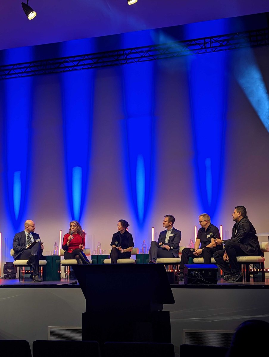 LF_Europe's tweet image. What are Europe’s open source opportunities and how can we realise them? A panel on &quot;Europe&apos;s Open Source Opportunities&quot; - @OpenForumEurope Summit #EUOpenSource