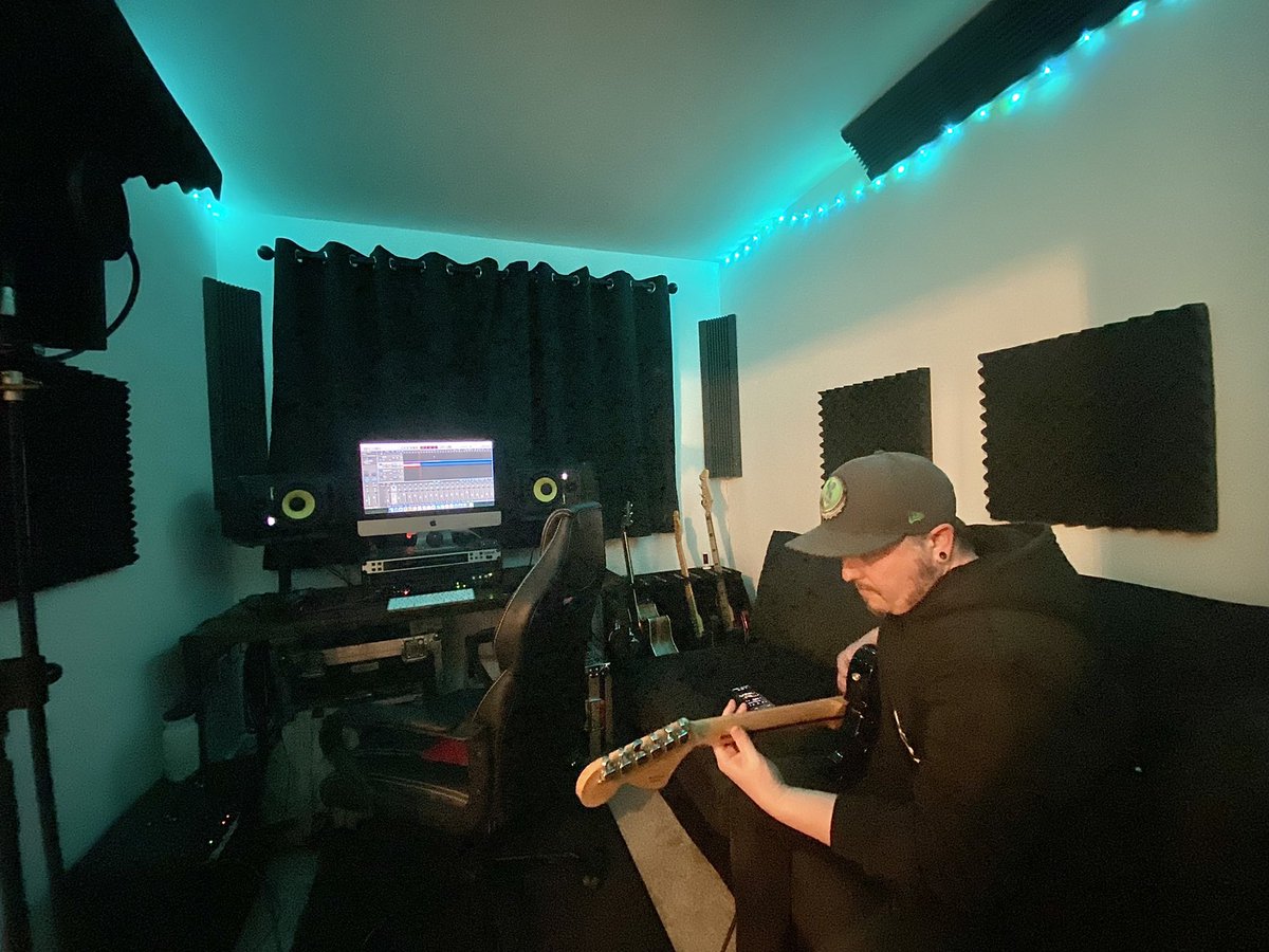 radaruk_'s tweet photo. Me and Andy have been working hard in our studio doing last prep bits for our show next month in Mansfield @ The Old Library on 4th March!

Tickets are here: https://t.co/2aQhpfEVoh https://t.co/W47GKTk8oP