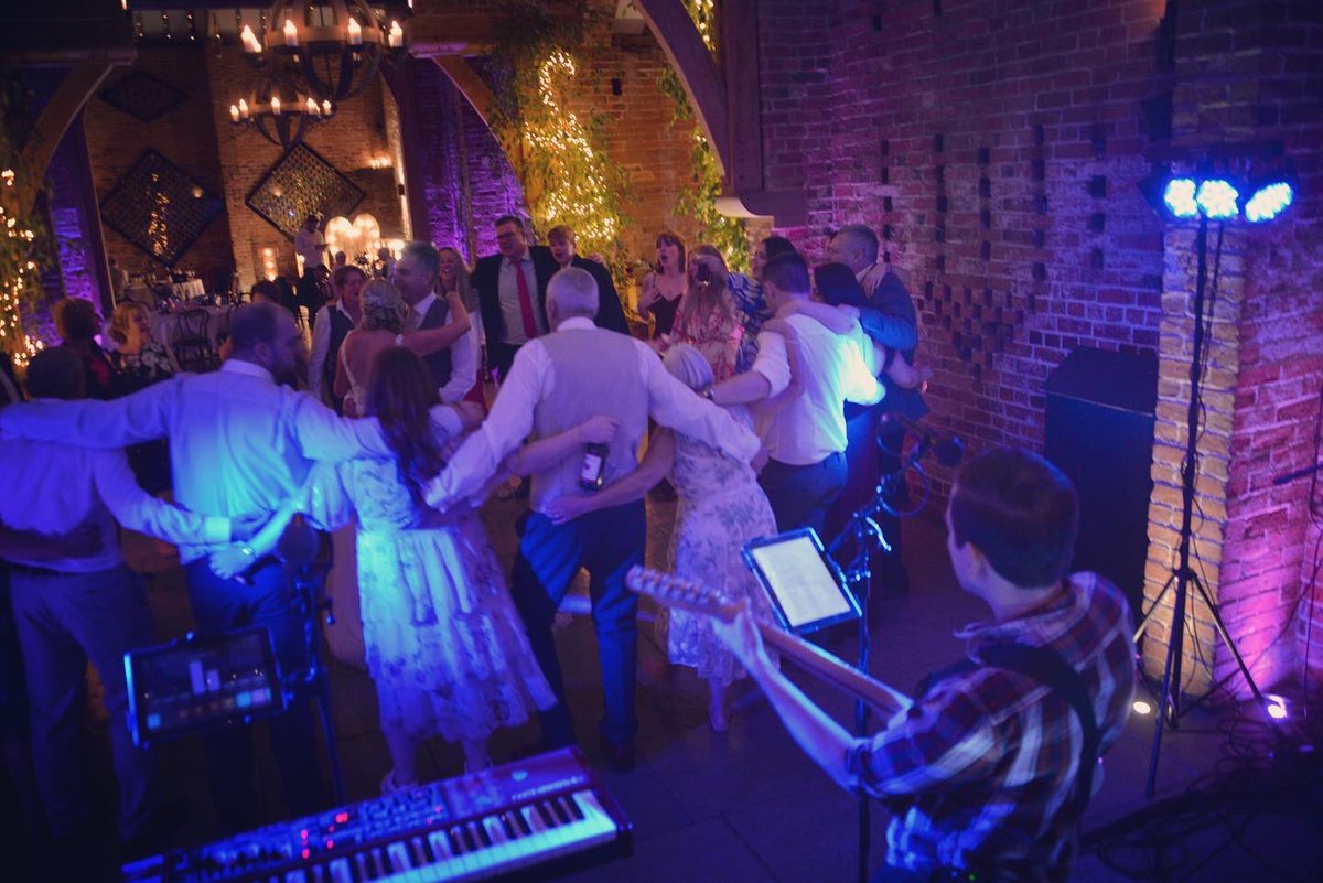 Nothing beats seeing everyone on the dance floor at the end of a great day dancing the night away!🤗
We loved every minute of Claire &amp; Steve’s celebrations at the awesome <a href="/ShustokeBarn/">Shustoke Farm Barns</a> 🎵👌