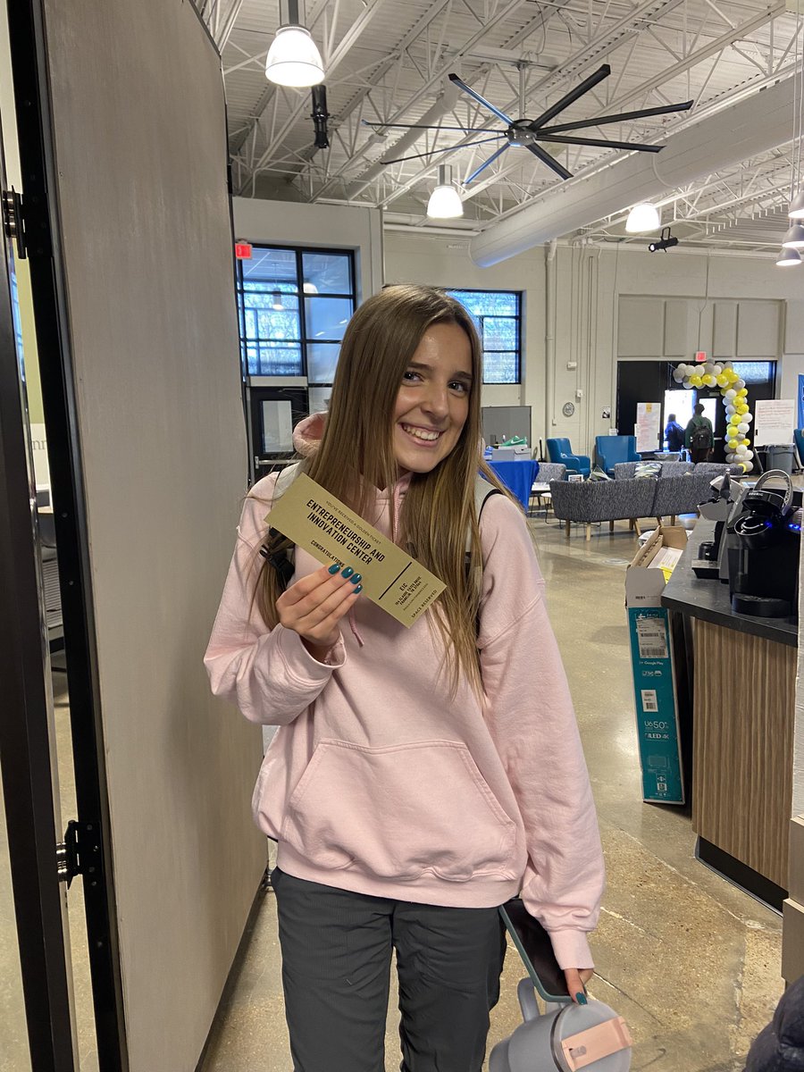 WcsEic's tweet photo. Who has their Golden Ticket to the EIC? #CreateYours @wcsCCTE @wcsBHS @wcsFHSsp https://t.co/GUthYN1P57