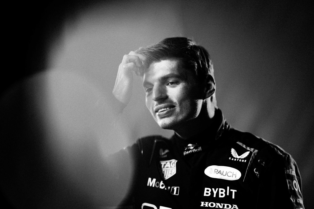 Mobil1TheGrid's tweet photo. We know this is what you really want to see from the launch... @Max33Verstappen entering his model era 💁‍♂️

#F1 @redbullracing https://t.co/d2HdSPLZoK
