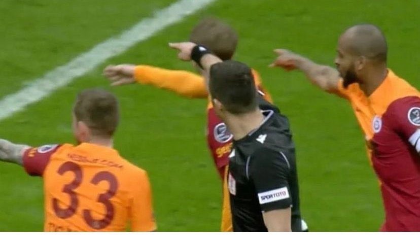 Out Of Context Football (@nocontextfooty) on Twitter photo 