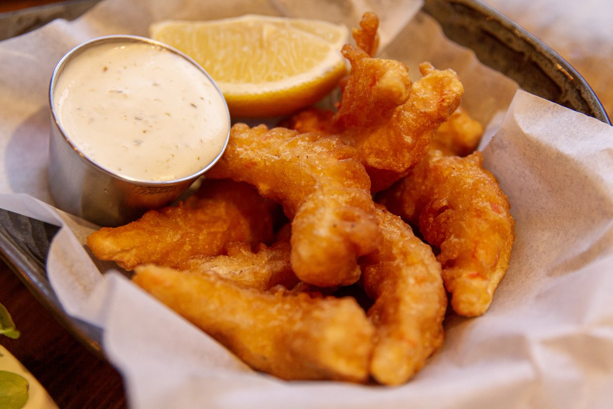 TGIF! Time to treat ourselves 😎✨