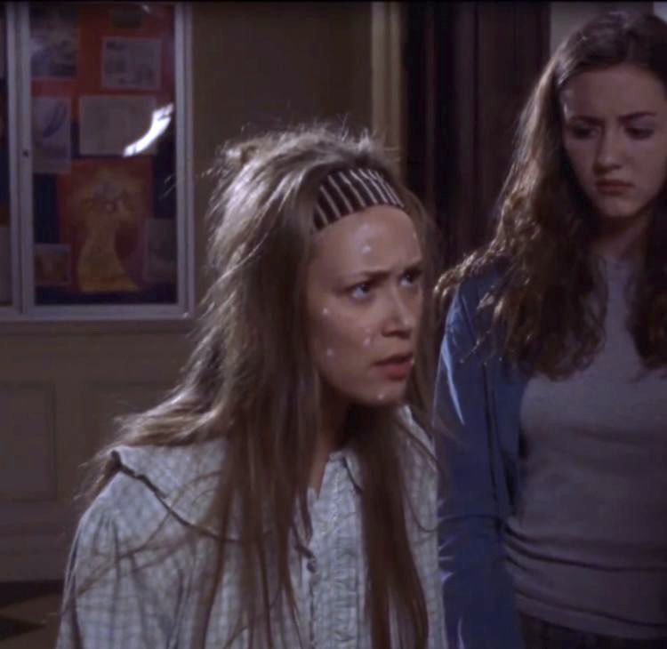 thinkergilmore's tweet image. mental state: paris geller