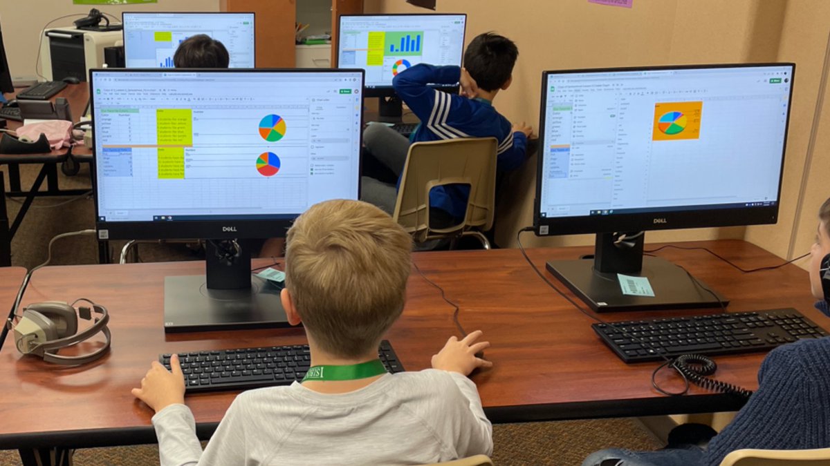 techwithtodd's tweet photo. These 3rd graders @StanleyStampede are using Google Sheets to create bar and pie graphs. Mrs. Lively's class did great!
@karenwlively @GoogleForEdu #edtech https://t.co/5r8ApKM54J