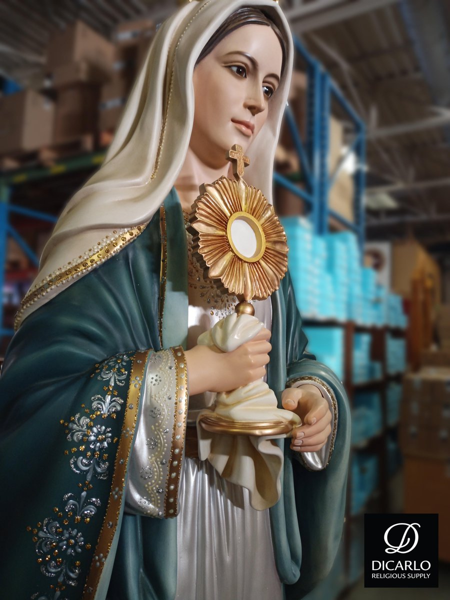 DiCarloRSC's tweet photo. #JustArrived and uncrated at our #Toronto #Warehouse! This #bespoke #CustomStatue of #OurLady of The #MostBlessedSacrament is #exquisite, the #Theological #expression #profound. #OutForDelivery to #ourClient this afternoon! https://t.co/6tyXqY5gt7