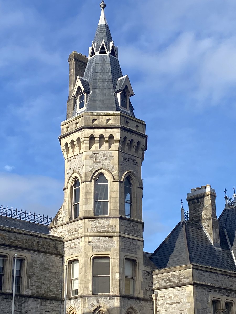 jackiemcguin's tweet photo. Day 34/1495 of #100daysofwalking #1500daysofwalking Lovely sunny walk by the river followed by lunch with @CCazza in #PinkClover Drumcliffe. Paid my respects to WB when there. https://t.co/WHEkwzoDzs