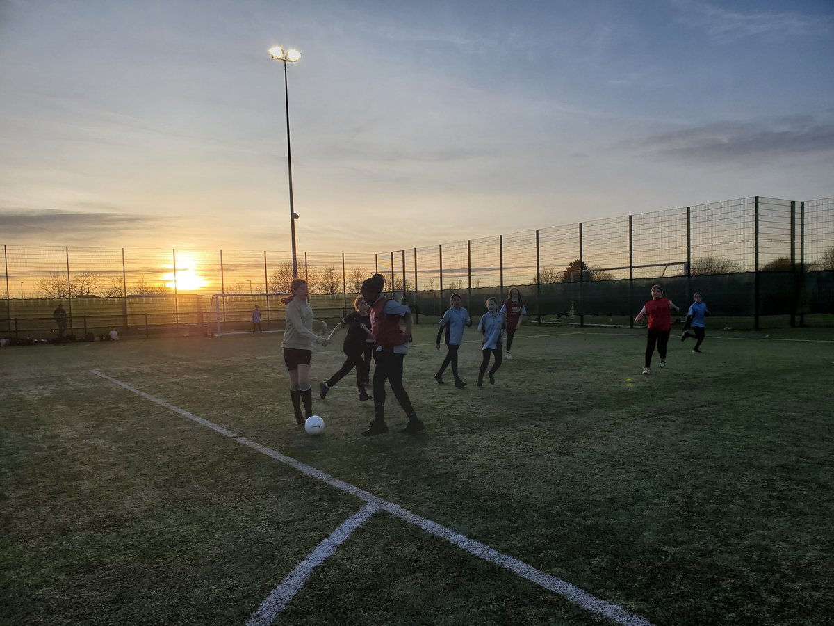 CastleManorPE's tweet photo. Ace session at @haverhillrovers for our Girls Football squads!
Thank you so much to Laura and the Rovers team for making it happen
#CMAPE #girlsfootball #haverhillrovers #squads #community https://t.co/Osuln6hOrk