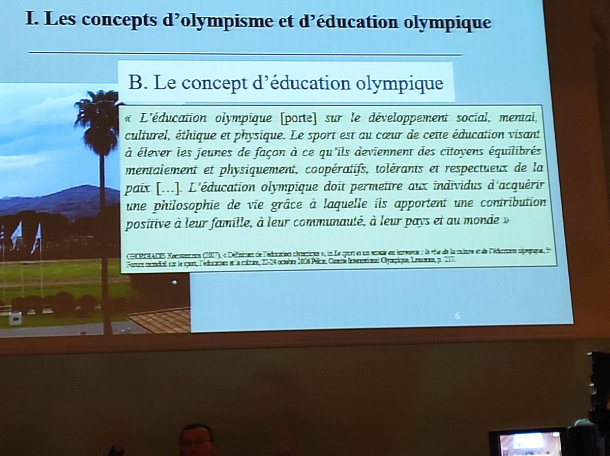 JulianPourchet's tweet image. Présentation ce matin de la conférence d&apos;Eric Monnin &quot;l&apos;Olympisme au service de la citoyenneté&quot; - maître de conf., Ambassadeur Paris 2024, membre de la commission &quot;éducation olympique&quot; au CIO - aux IEN, PERDIR, CPC, directeurs et PE du 78. Passionnant 👍🏻 Merci!
@PatardDominique