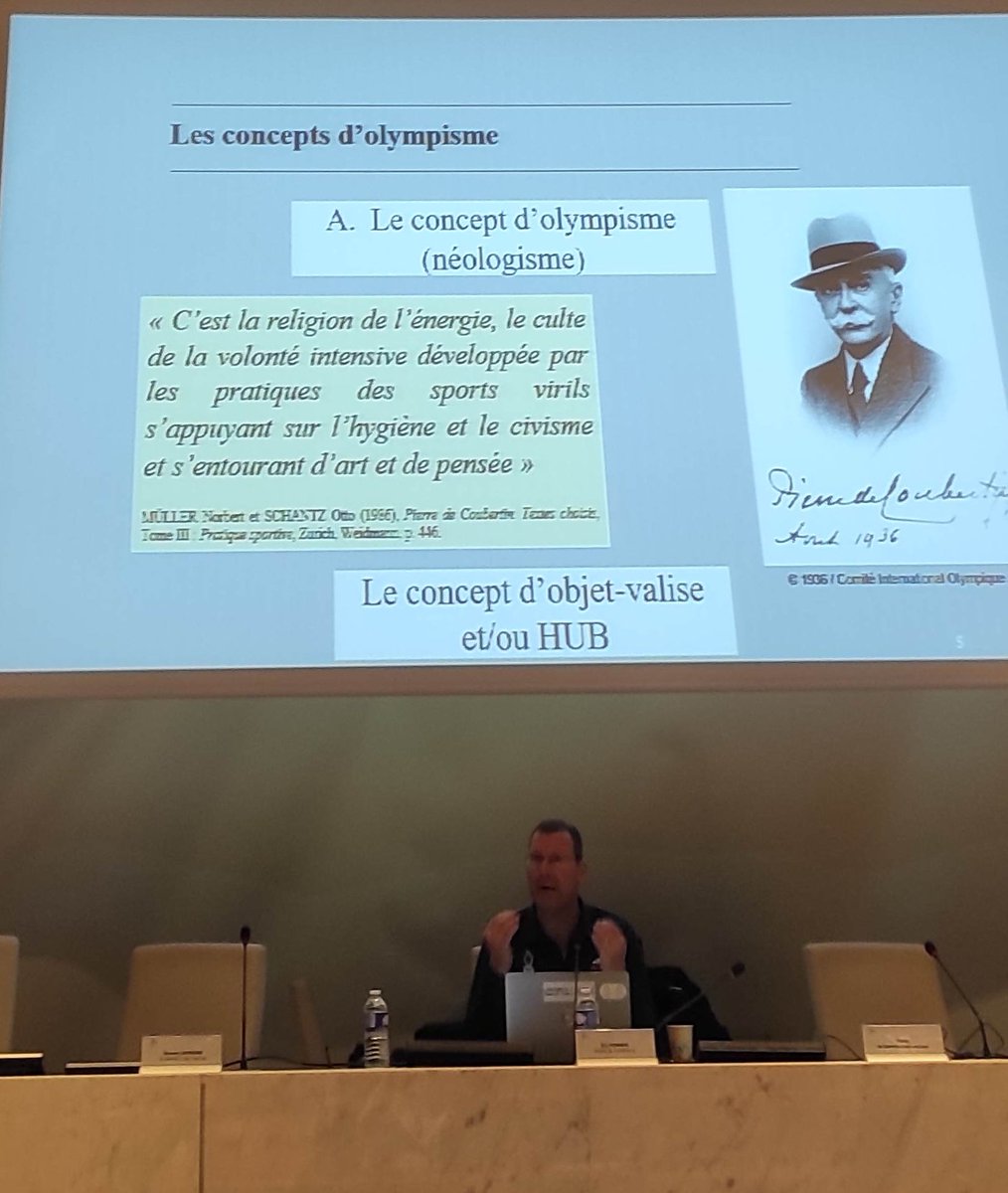 JulianPourchet's tweet image. Présentation ce matin de la conférence d&apos;Eric Monnin &quot;l&apos;Olympisme au service de la citoyenneté&quot; - maître de conf., Ambassadeur Paris 2024, membre de la commission &quot;éducation olympique&quot; au CIO - aux IEN, PERDIR, CPC, directeurs et PE du 78. Passionnant 👍🏻 Merci!
@PatardDominique