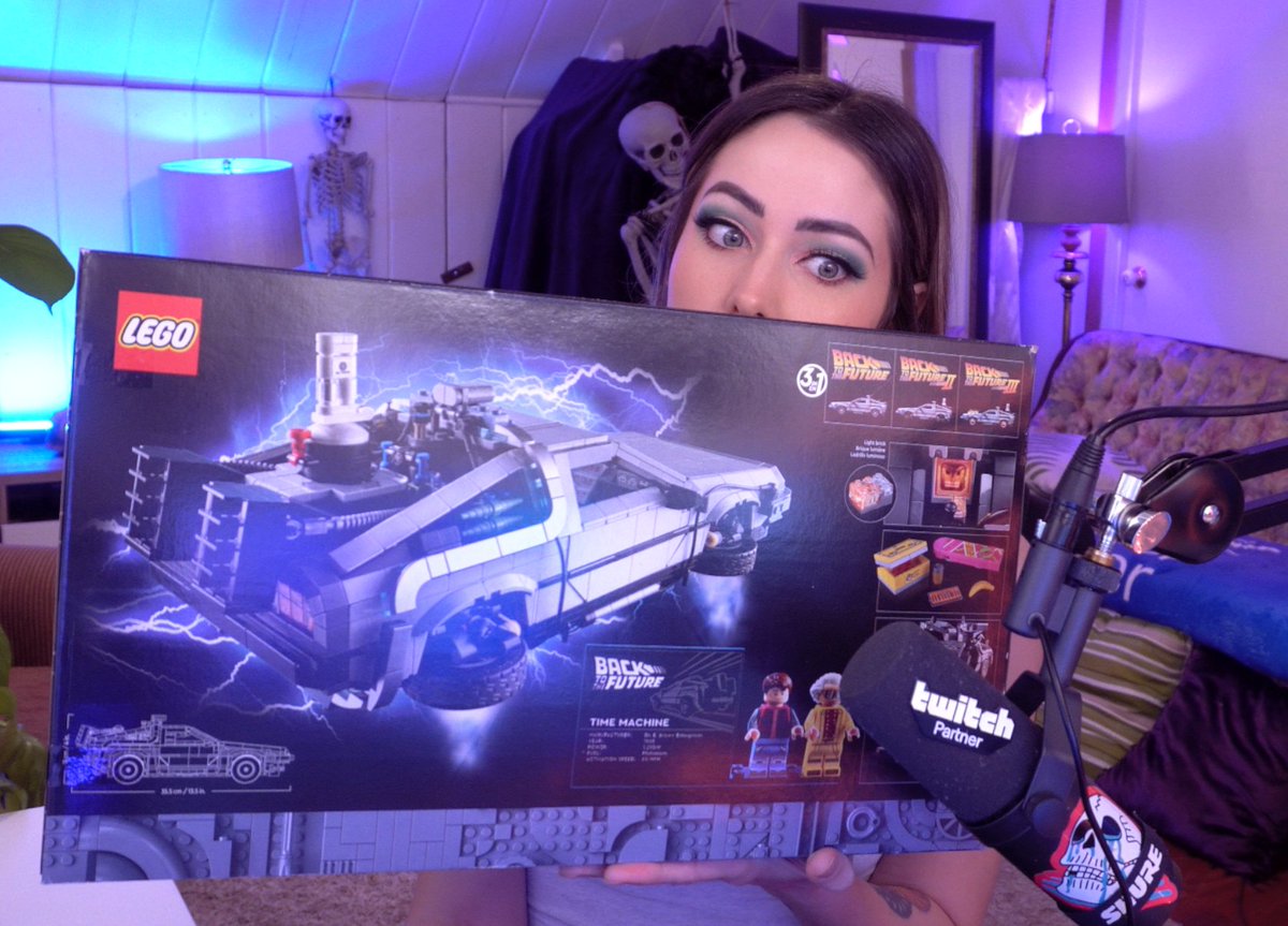 jamiejjoan's tweet photo. About to build this Time Travelling DeLorean so I can prevent my childhood trauma that made me who I am today💀#backtothefuture
https://t.co/gggp6rhsde https://t.co/xdobf3HeOD