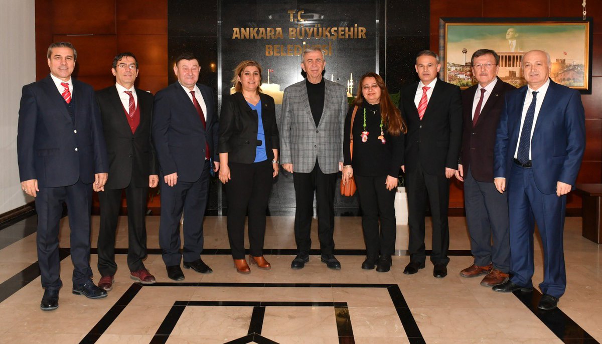 BaderAnkara (@baderankara) on Twitter photo Hemşehrimiz ABB Başkanı Sayın Mansur YAVAŞ'ı ziyaret ederek Ankara adına samimi bir sohbet gerçekleştirdik. Sayın Başkanımıza içten samimi sohbeti ve misafirperverlikleri için teşekkür ediyor, başarılar diliyoruz.
<a href="/mansuryavas06/">Mansur Yavaş</a>
@bey_dikmen
#BADER
#BürokratAnkaralılarDerneği Hemşehrimiz ABB Başkanı Sayın Mansur YAVAŞ'ı ziyaret ederek Ankara adına samimi bir sohbet gerçekleştirdik. Sayın Başkanımıza içten samimi sohbeti ve misafirperverlikleri için teşekkür ediyor, başarılar diliyoruz.
<a href="/mansuryavas06/">Mansur Yavaş</a>
@bey_dikmen
#BADER
#BürokratAnkaralılarDerneği