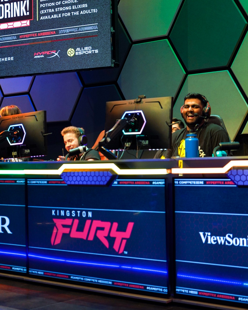 HyperXArena's tweet photo. Hyperx Arena... the happiest place in the world! 🌍️
✳️ Link in our bio to see what upcoming events you can join!
B2YB: @kingstontechnology
#GamersLiveHere #LasVegasEntertainment #LasVegasEvents #GamingArena #LasVegasThingsToDo #LuxorLV https://t.co/o5eNqBbfOa