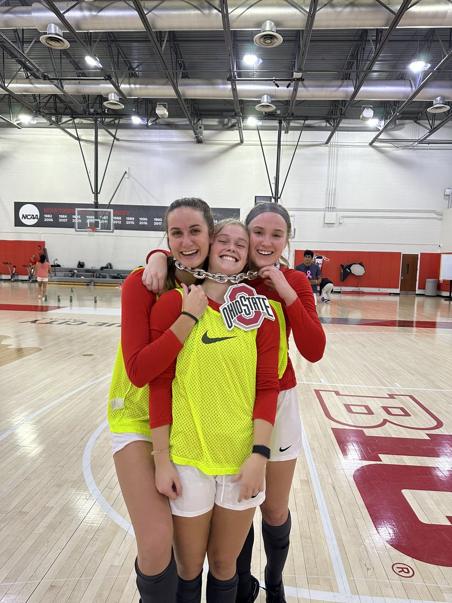 Futsal Fridays are fun 😃

Thanks <a href="/OhioStateWBB/">Ohio State Women’s Basketball</a> for letting us use your place 👍

#GoBucks