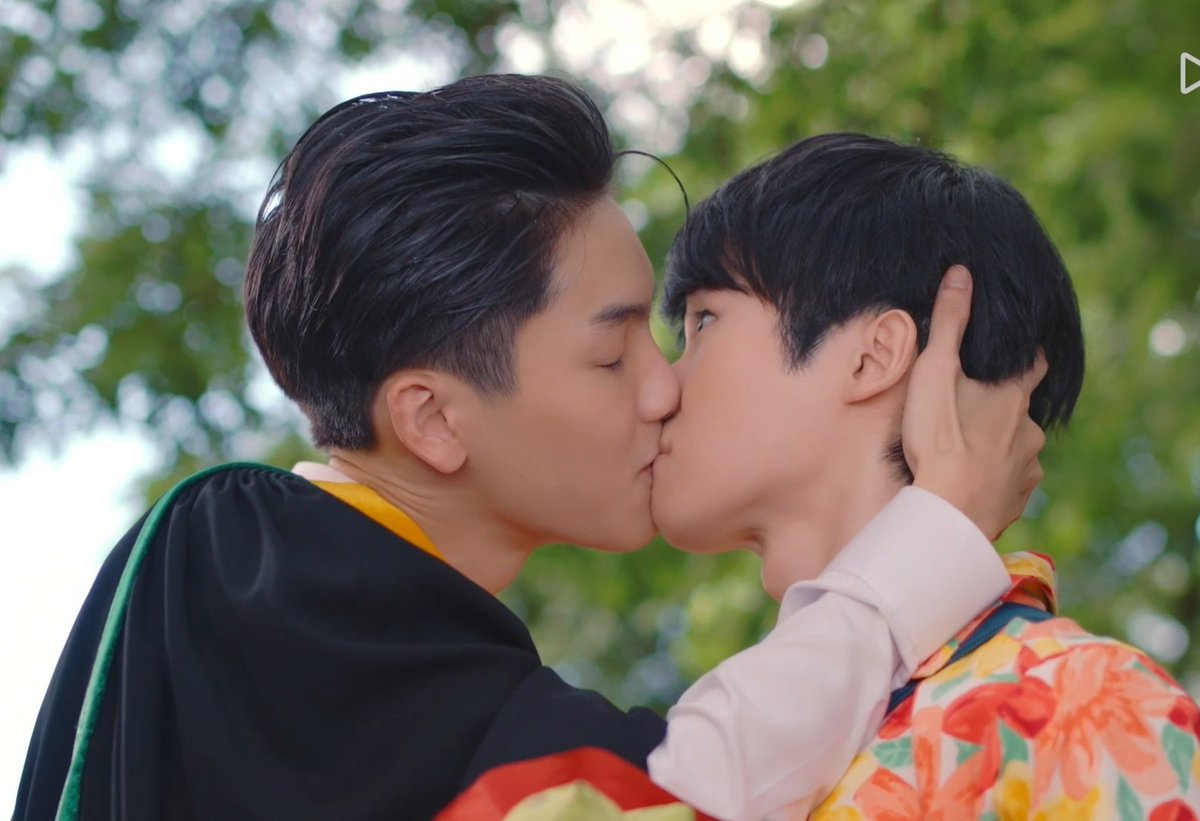 miniminimintar's tweet photo. จดหมายถึง "เนยวัดพลุ" 
ขอบคุณที่มาสร้างความสุขให้กันในทุกๆอีพีนะ ต่อจากนี้ขอให้นายดูแลตัวเองดีๆ พบเจอแต่ความสุข ครองรักกับยัยพี่ตลอดไปนะ @taratws
#IWILLKNOCKYOUFINALEP https://t.co/u8mTSAiF7R