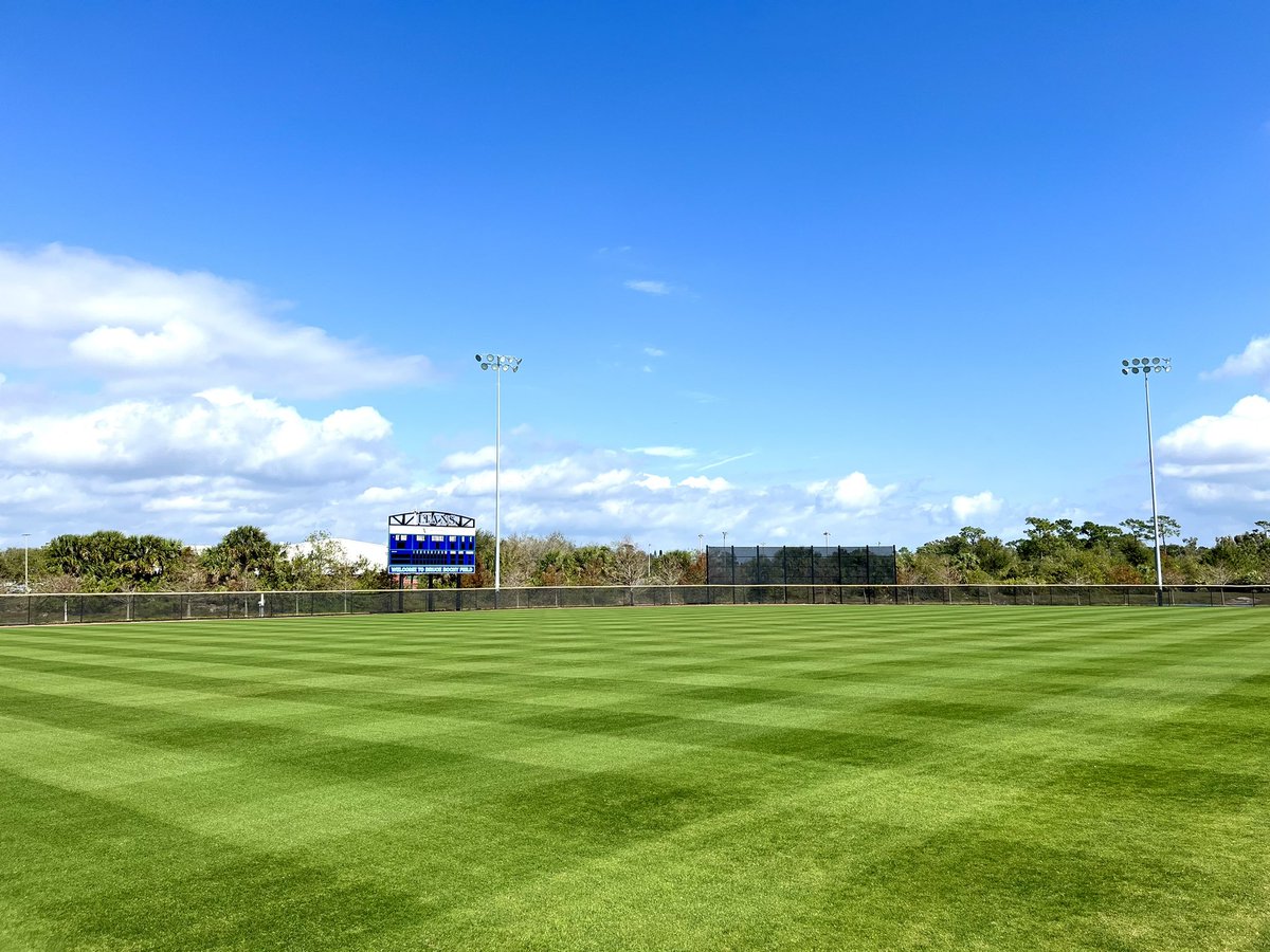 StevenBrownBSB's tweet photo. Nitrogen is starting to do its job!! 1st home game this Monday! Vs. #4 College of Central Florida. #Fieldguy #TitanUp⚔️ https://t.co/kZdLRuUudl
