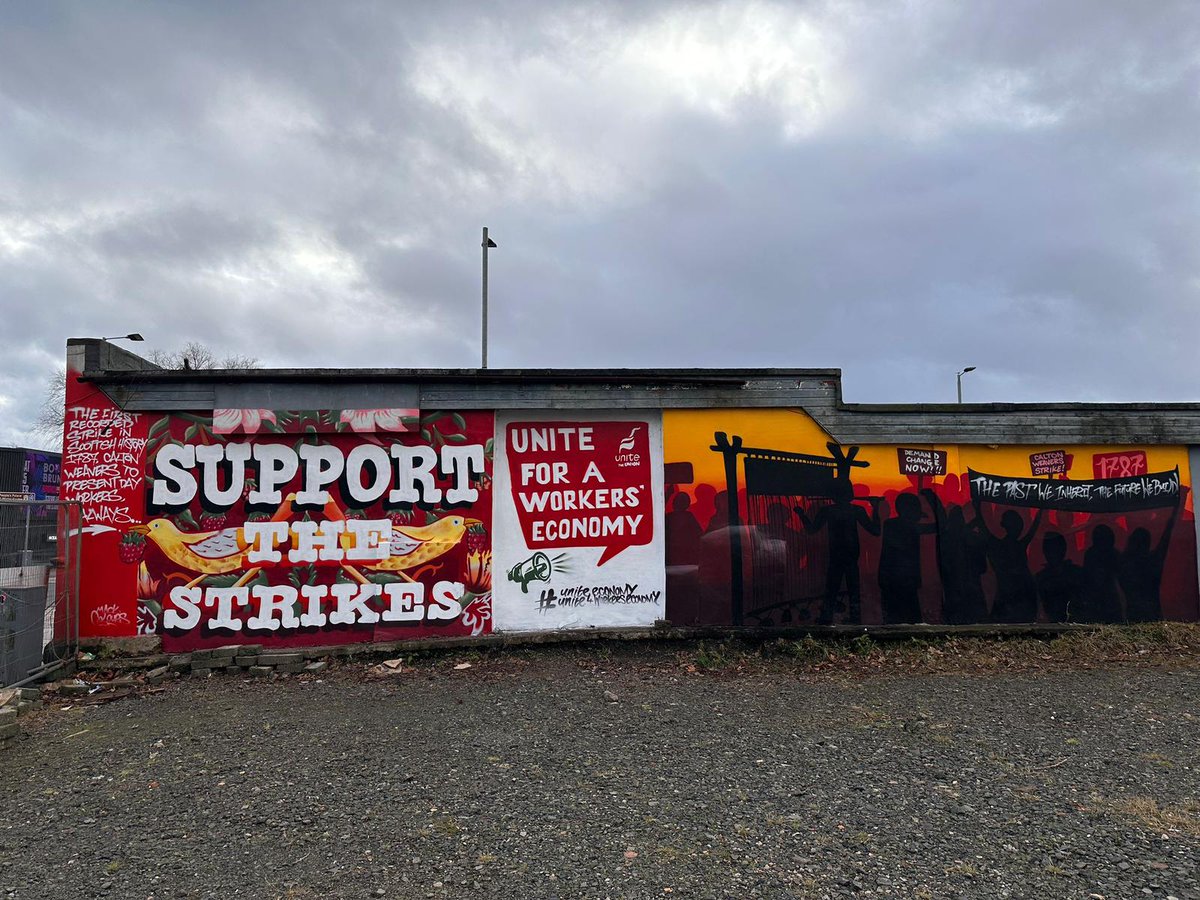 Calton, the home of the first recorded strike in Scottish history. Our message is clear, always 'Support The Strikes'. 

Great work by <a href="/MackColours/">Mack Colours</a> #WorkersEconomy #CaltonWeavers