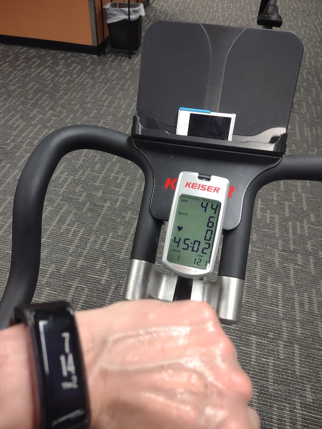 APSWellness's tweet image. PM spin &amp;amp; beautiful morning run! #APSMorningMotivation #dowhatyoucando @chris_zone4 @CoachSDavy @Taft_Principal @MustngPrincipal @swim100 @Mrs_PattersonNM @mrsotero505 @DEESPrincipal @LRESchool @LCHS_Keilbarth @HannahMainolfa @CRDblue84 @CicelyRyan9 @angadcox @MrsGonzales123