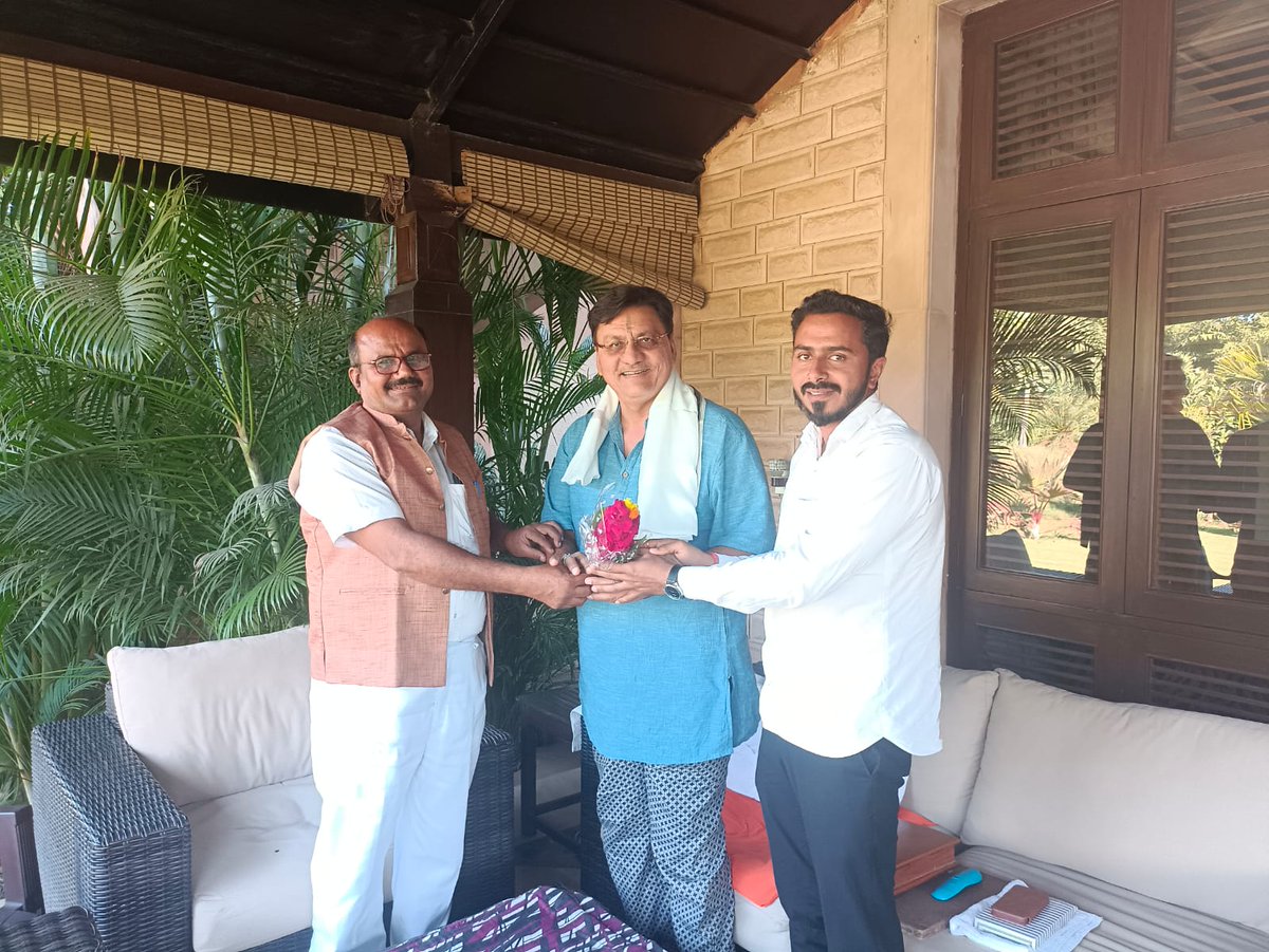 DamrabhaiP's tweet photo. *અર્બુદા માતાજી સહસ્ત્રચંડી મહાયજ્ઞ મહોત્સવ  માં આપણા લોકલાડીલા નેતા* 
*અર્બુદાસેના અધ્યક્ષ*
*માનનીય વિપુલભાઈ ચૌધરી*
*તા: ૦૪ -૦૨-૨૦૨૩* (શનિવારે)
*ના દિવસે સવારે ૧૦:૩૦ વાગે પધારવા ના છે તો દરેકે કાર્યકર્તા મિત્રોએ સાહેબશ્રી સાથે યજ્ઞના દર્શનનો લાભ લેવા અચૂક હાજર રહેવું*
🙏 https://t.co/OJBDvQuFpx