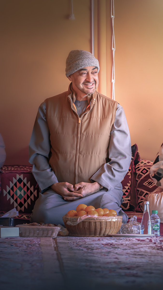 من أسباب السعاده في الامارات ..ابتسامة بوخالد
 #محمد_بن_زايد 🇦🇪