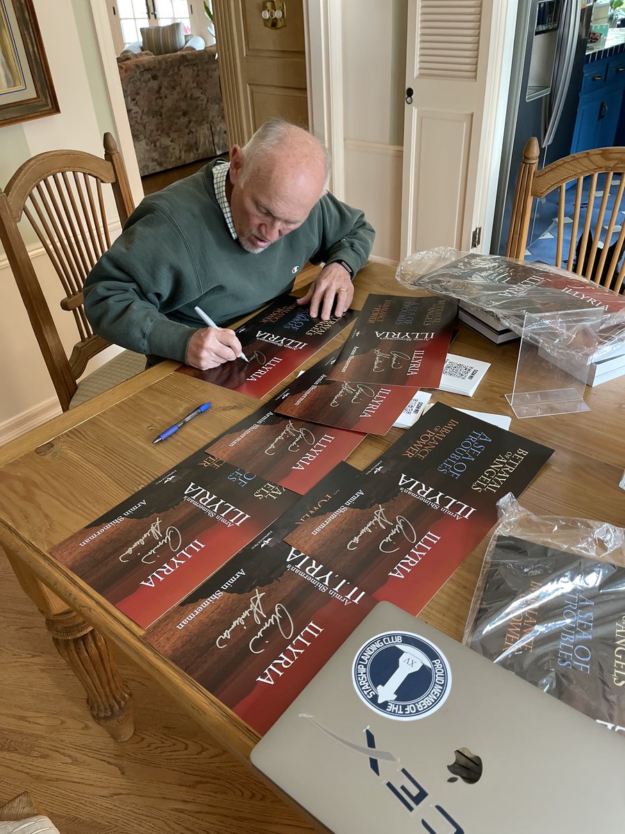 For everyone that supported @ShimermanArmin and his Illyria series—here is the man himself signing the covers for the Boxed sets! They will be shipped next week—we thank you for your patience!!
#illyria #historicalfiction #books #boxedset #jumpmasterpress #reading #Shakespeare