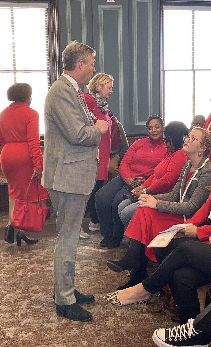 CityofColumbia's tweet photo. #GoRedColumbia has kicked off ❣️
#WearRedDay https://t.co/5xMLAHtpDk