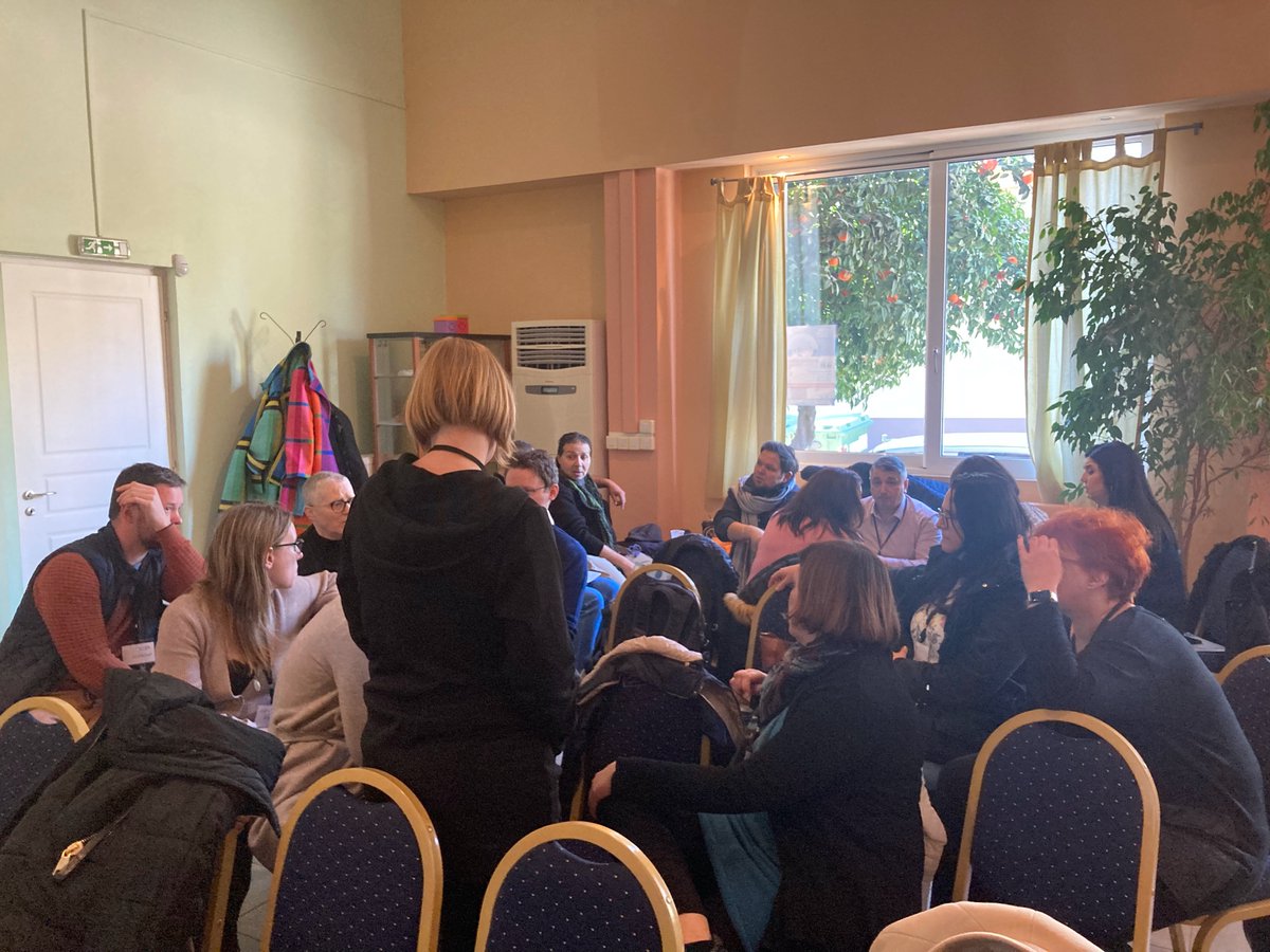 Dive-In-Dialogue tweet media