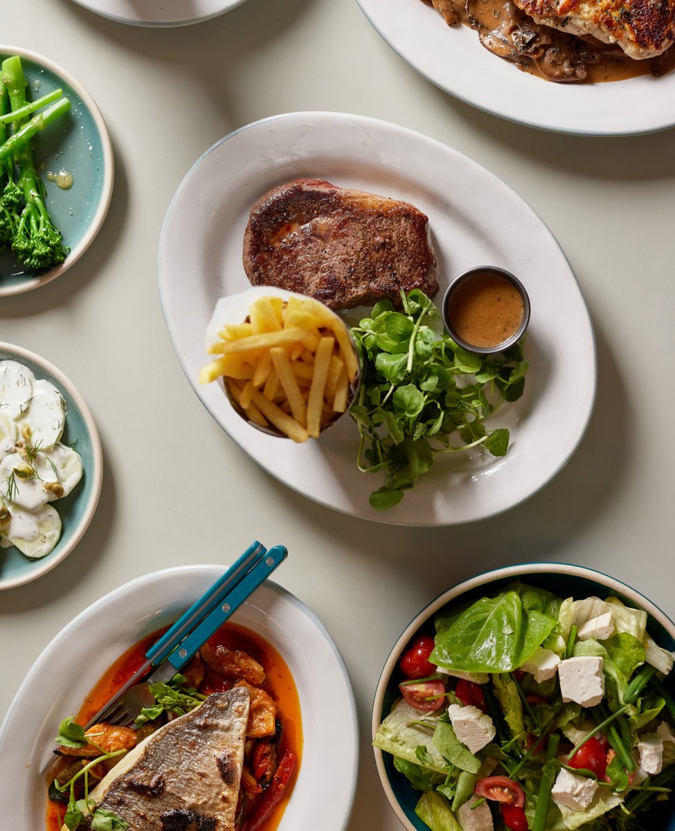 Mollie's Motel & Diner tweet media