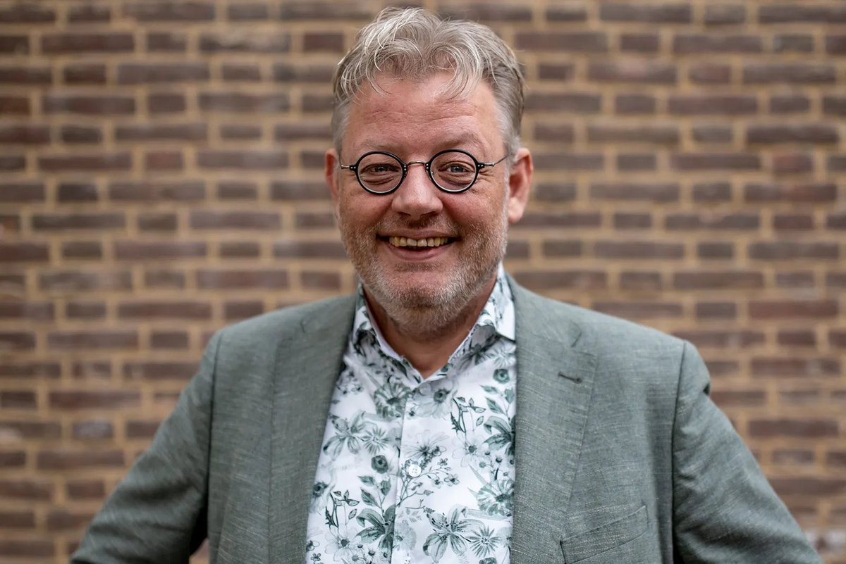 Vanavond om 20.30 uur zitten lijsttrekker CDA Gelderland <a href="/peterdrenth68/">Peter Drenth</a> en ik samen in het programma Uitgelicht! bij Family 7
Oa over CDA visie #VoorHeelNederland met plannen voor vitale regio’s en sterke steden.

Lees ons plan: voorheelnederland.nu