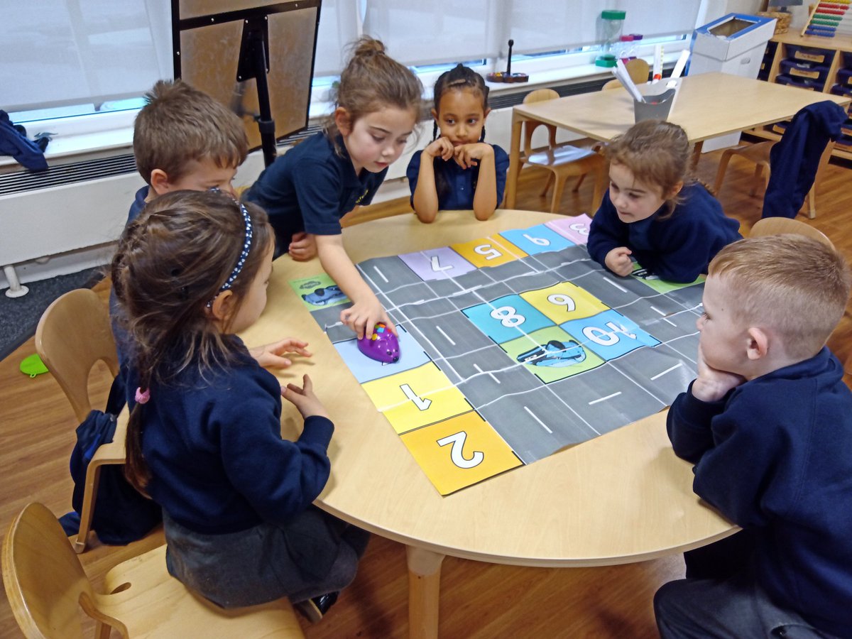 MissTSGC's tweet photo. Year 1 learned how to give commands and create algorithms using mouse-bots this week. @MrGSGC @MrSimSGC #SGCComputing https://t.co/dGdWQ7SXY7