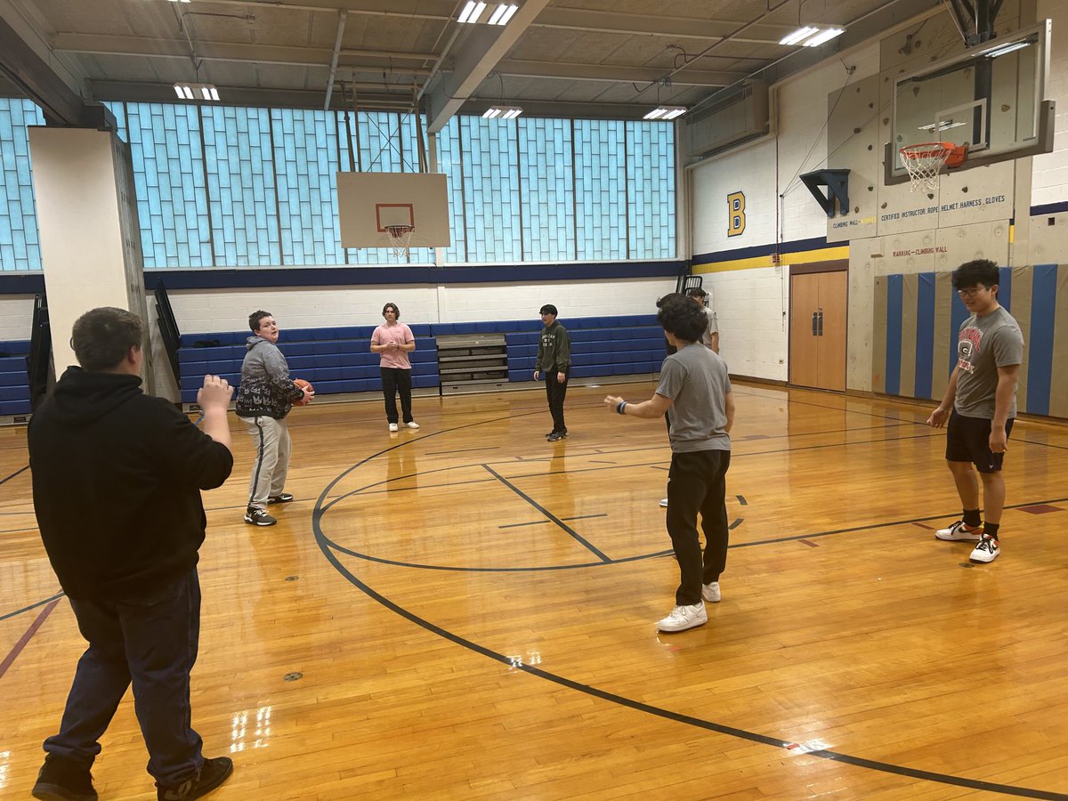 Basketmom tweet media