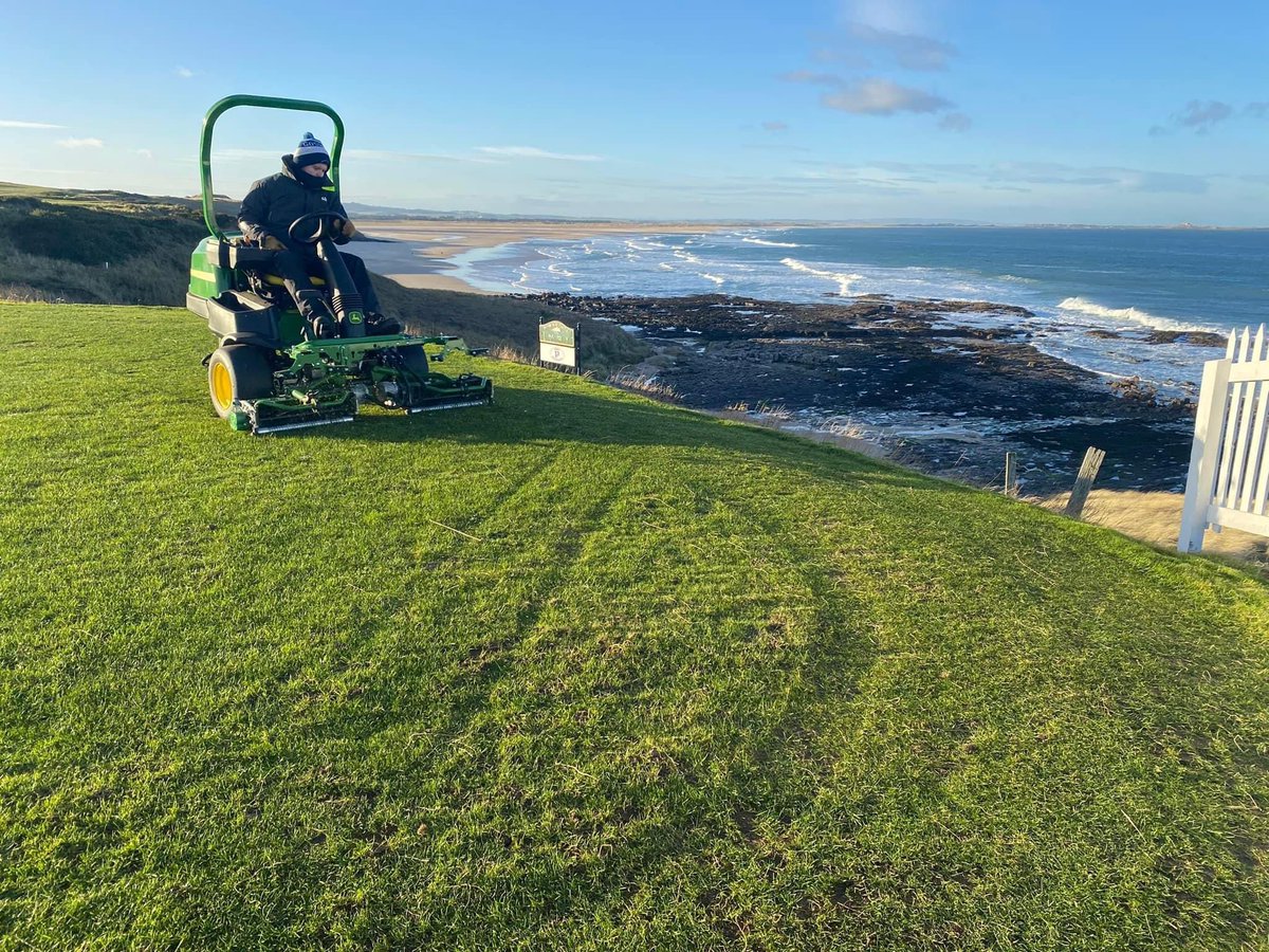 BGreenkeeping's tweet photo. The greens team have been busy this week taking advantage of some dry windy weather this week. Jobs completed include greens hand cut, aprons cut, tees cut, fairways cut and a light top dressing has been applied to the greens. ⛳️🏌️‍♂️💨☀️ https://t.co/ykd81PSWOa