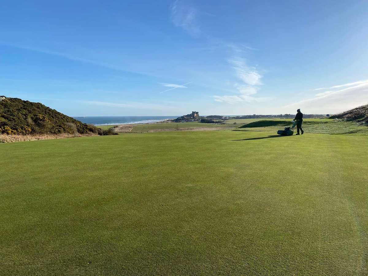 BGreenkeeping's tweet photo. The greens team have been busy this week taking advantage of some dry windy weather this week. Jobs completed include greens hand cut, aprons cut, tees cut, fairways cut and a light top dressing has been applied to the greens. ⛳️🏌️‍♂️💨☀️ https://t.co/ykd81PSWOa