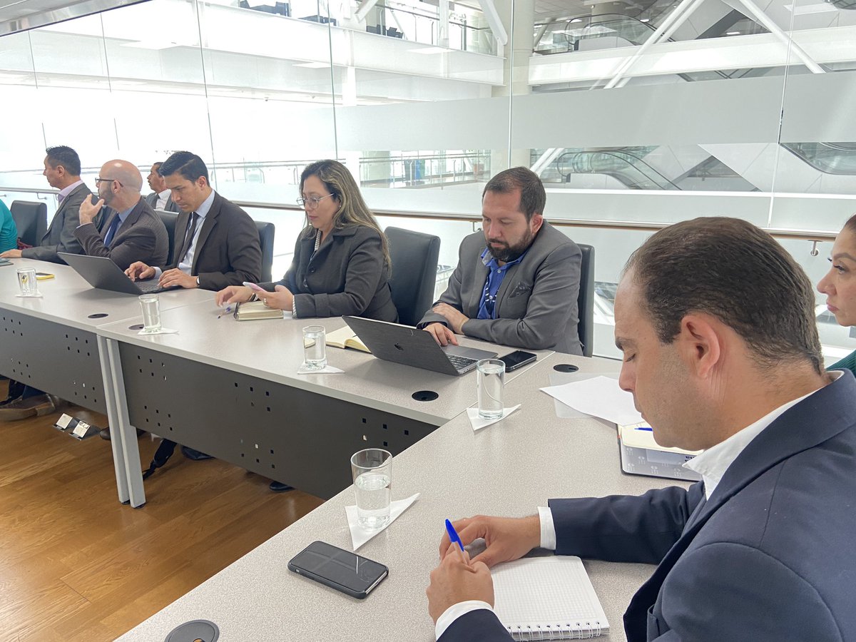 Cexterior's tweet photo. Top story: @Produccion_Ecu: 'Las Mesas Productivas inauguradas por el presidente @LassoGuillermo el 10 de enero, continúan trabajando. Ahora en 
Agencias de Control y Competitividad. 
Sector productivo y público tratan:… https://t.co/LOrTB7PNcd, see more https://t.co/EOMUeqERc3