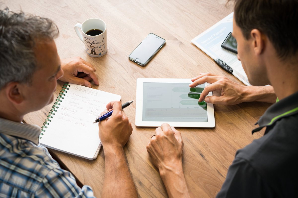 With xarvio FIELD MANAGER, you can make more informed decisions based on our advanced algorithms. Think of us as an extension of yourself. 💪  #AgTech #PlanSmarter
