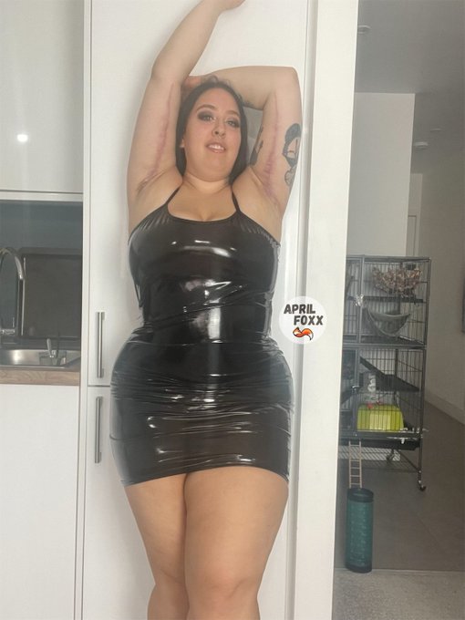 Pin me against the wall?
* only fans free trial link down below?* https://t.co/y3fcIQNSFM