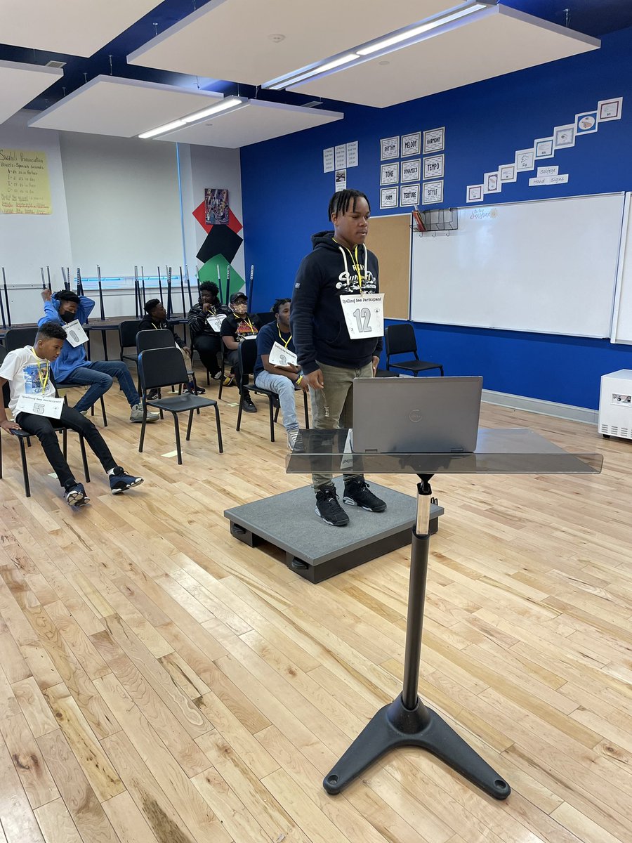 sciISlife's tweet photo. 142 words. 21 rounds. 16 spellers. 3 YOUNG BLACK KING winners. Congrats to all of our 🐝 spelling bee candidates! We are so proud of you! @DCPSChancellor @KramerMiddle @StewStoriesED @DrMac18047916 @katreena_shelby https://t.co/T9yqEeSG5S