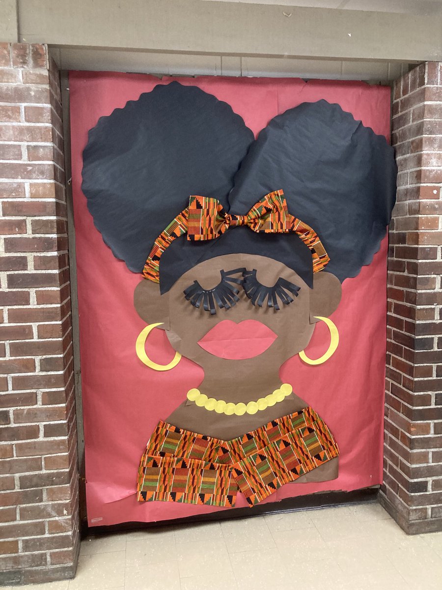 ambevans2's tweet photo. Creative bulletin board at King #KingSCSD https://t.co/2Wk8Ys0cFO