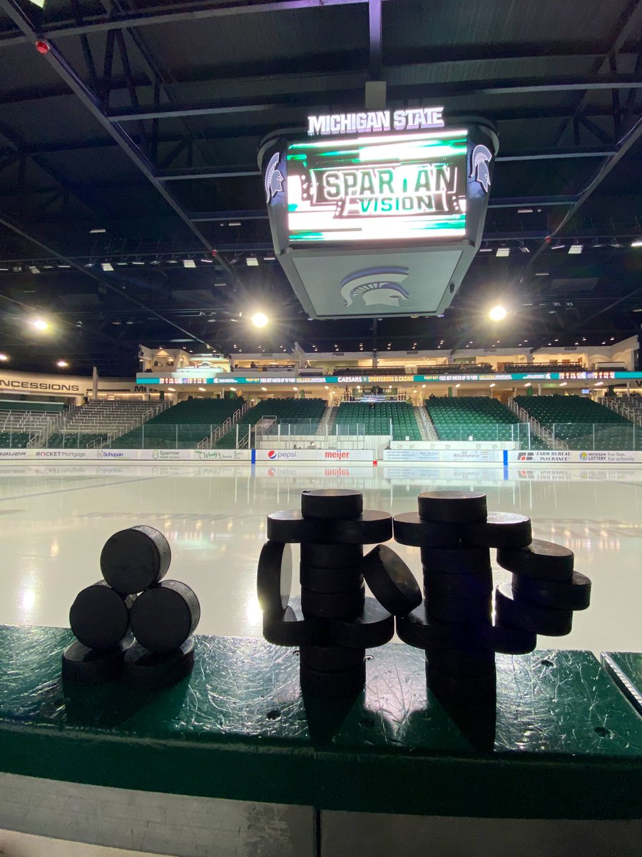 NDHKYManagers's tweet photo. T minus 1 hour until puck drop in East Lansing, and our manager lines are set ☘️🏒
     Tunnel: Renee &amp; Adrienne
     TOI: Jon https://t.co/pyVSgDDKQ0