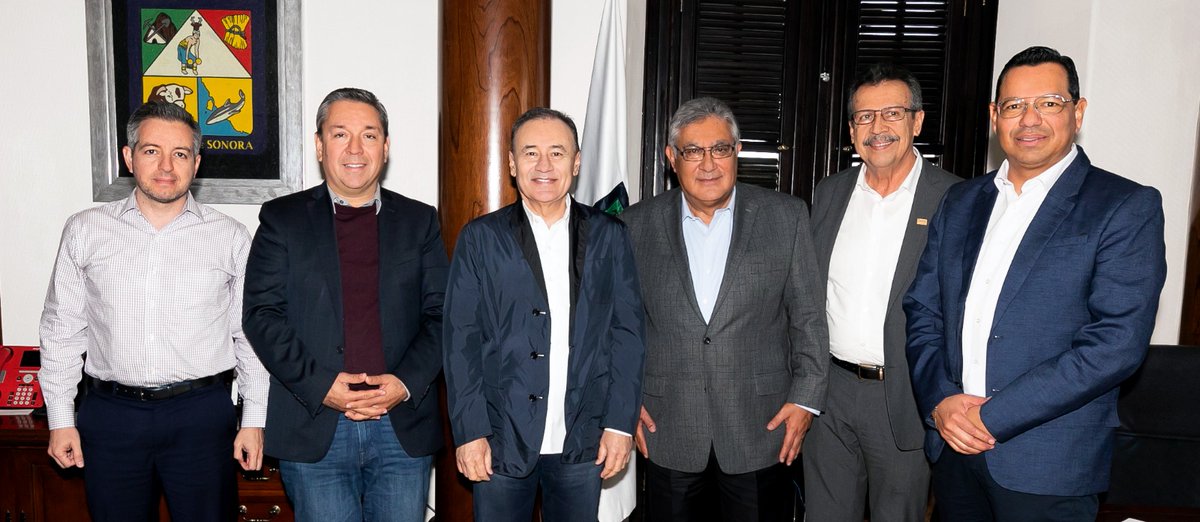 🔴 El líder nacional #SNTE 📚 Mtro. Alfonso Cepeda Salas y <a href="/AlfonsoDurazo/">Alfonso Durazo</a> <a href="/gobiernosonora/">Gobierno del Estado de Sonora</a> 🏢 dialogaron sobre las condiciones del magisterio sonorense 🔴 Coinciden que el bienestar de los trabajadores abona a una educación de excelencia✔️ y equidad✔️

<a href="/SNTE_Seccion28/">SNTE Sección 28</a> 
<a href="/SNTE54mx/">Sección 54 del SNTE</a>