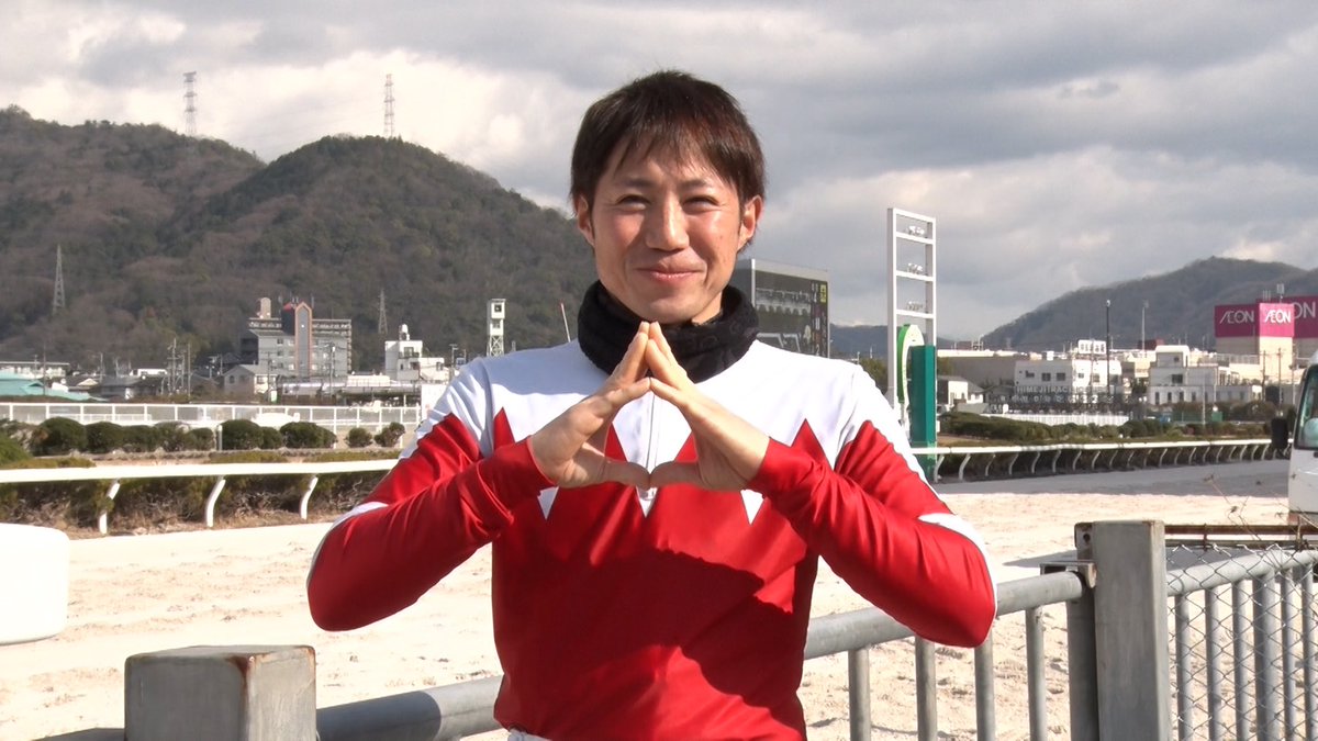 nar_keiba's tweet photo. 廣瀬航騎手にアタック　本日17時30分からグリーンチャンネルで「アタック！地方競馬」が放映されます。ゲストは大恵陽子さん。特集は3年連続でキャリアハイを更新し続けている、兵庫の廣瀬航騎手のインタビューをお届けします。アーカイブはこちらhttps://t.co/W2ulj2BwXD https://t.co/U3MZhlddeR