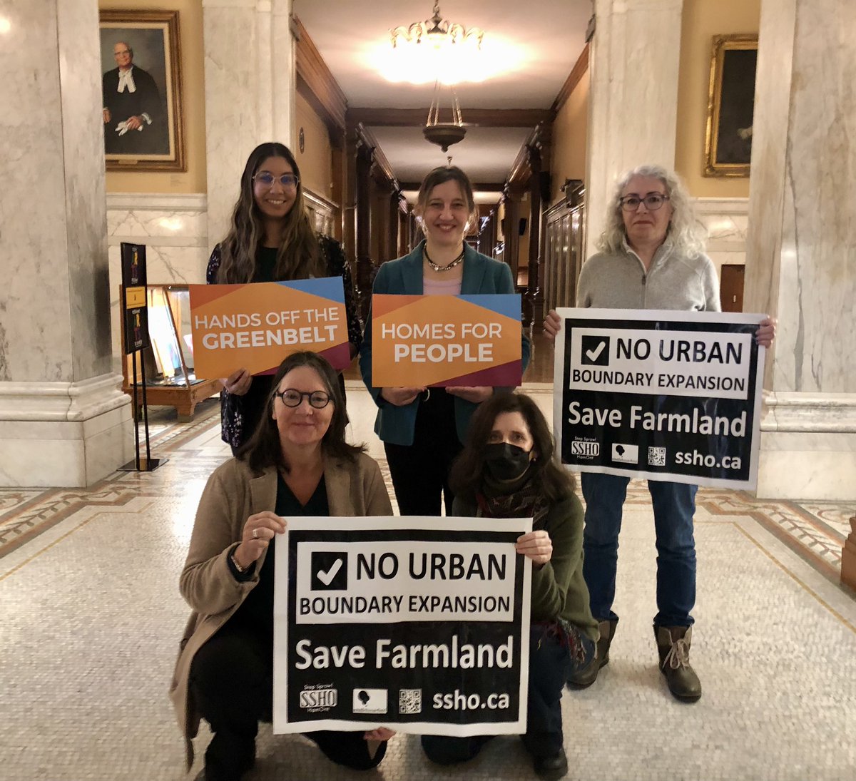 Great day, starting at the Ontario leg media room with Opposition Housing Critic @JessicaBellTO and her motion to reverse urban boundary expansions. Opposition Environment Critic @shaw_sandy supports a #HamOnt made plan too. sandyshawmpp.ca/restrict_spraw…