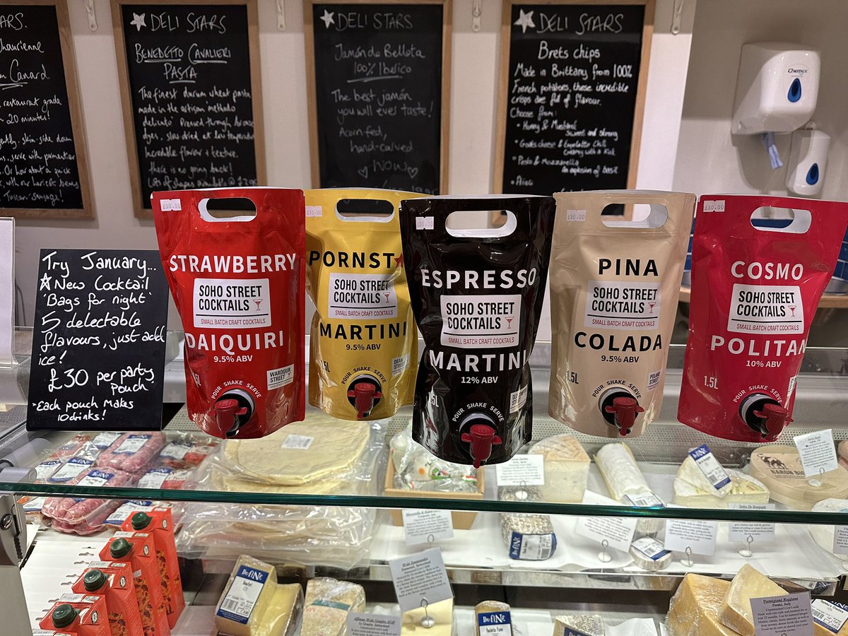 Cocktails 🍸 anyone