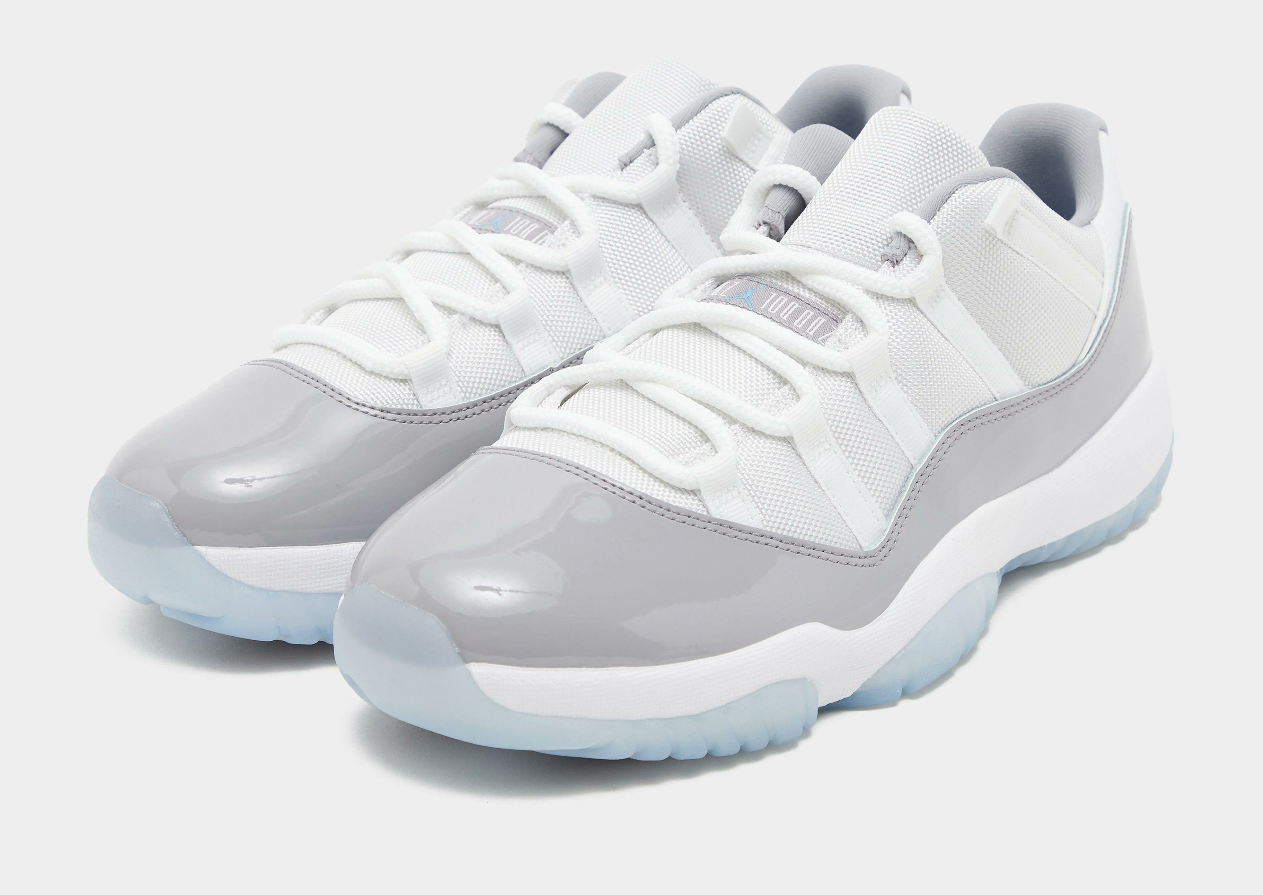 エアジョーダン 11 Retro Low Cement Grey AV2187-140 31cm(US13) 海外