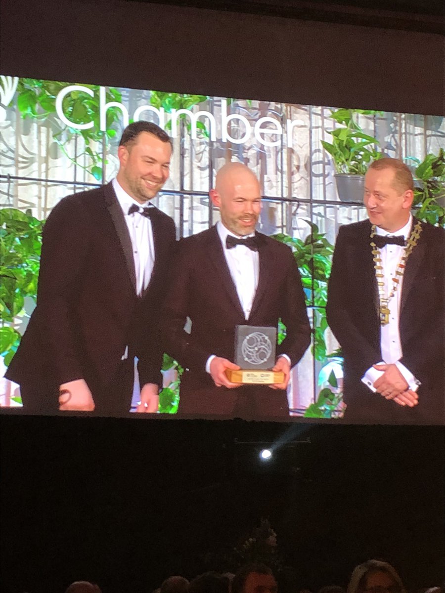 Huge congratulations to @Eoinmpos and M&P O’Sullivans on winning the Cork Chamber SME Company of the Year Award. So richly deserved #ccad23 
#wearecork