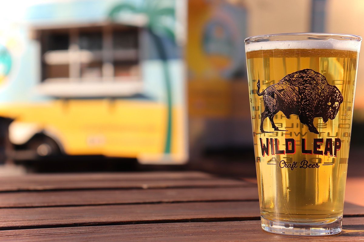 Nothing like a Local Gold to kick off the weekend!🍻☀️

#wildleap #staywild #localgold #gabrewery #gabeer #blondeale #wildleapbrewco #beerlovers #goldenale #weekendmode #weekendbrews #cheers