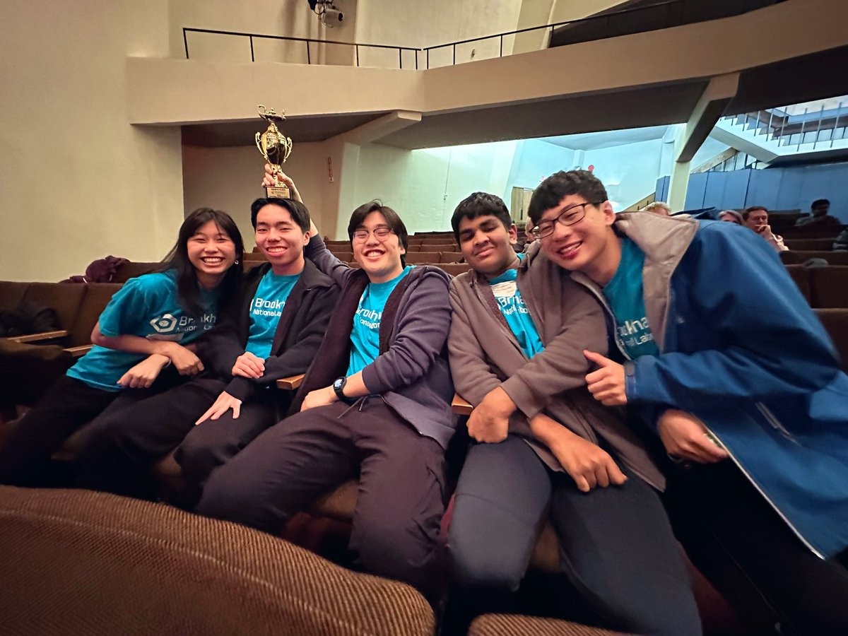Congrats to Jericho Science Bowl for coming in 4th at regionals. Proud of your hard work and sportsmanship and can’t wait to see where next year takes us! <a href="/emily_umile/">Ms. Emily Umile</a> <a href="/ENERGY/">U.S. Department of Energy</a> <a href="/BrookhavenLab/">Brookhaven Lab</a> <a href="/klibertini2/">Kim Libertini</a> <a href="/DOE_SC_NSB/">National ScienceBowl</a>